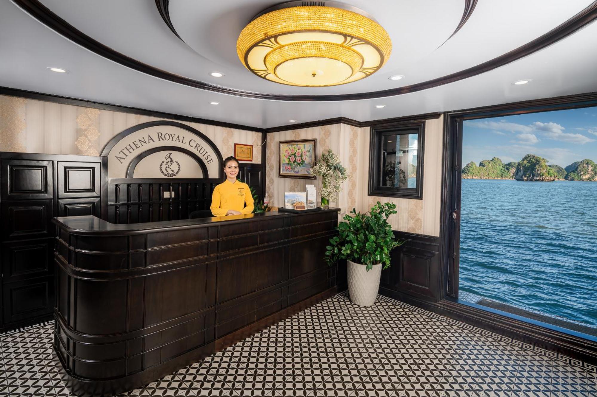 Athena Royal Cruise - Luxury In Halong Bay Ha Long Exterior foto
