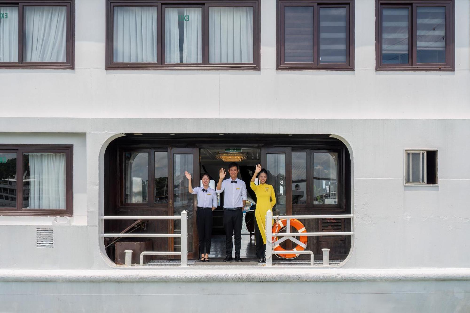 Athena Royal Cruise - Luxury In Halong Bay Ha Long Exterior foto