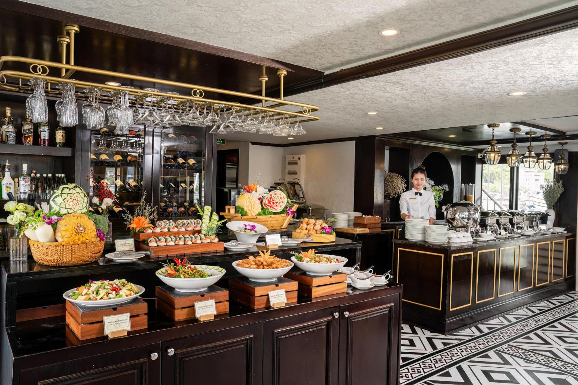 Athena Royal Cruise - Luxury In Halong Bay Ha Long Exterior foto
