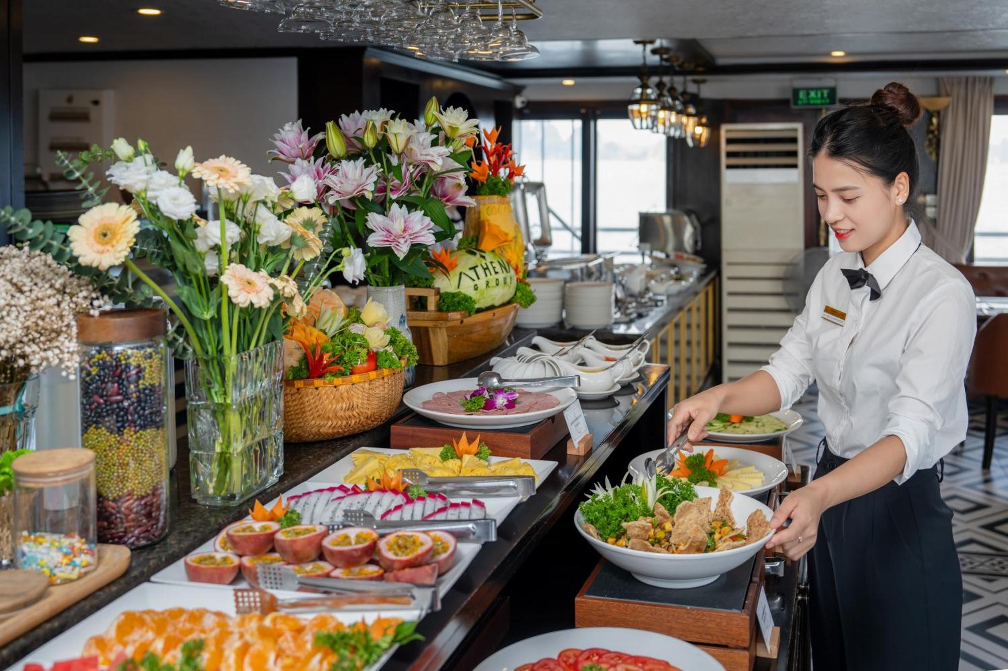 Athena Royal Cruise - Luxury In Halong Bay Ha Long Exterior foto