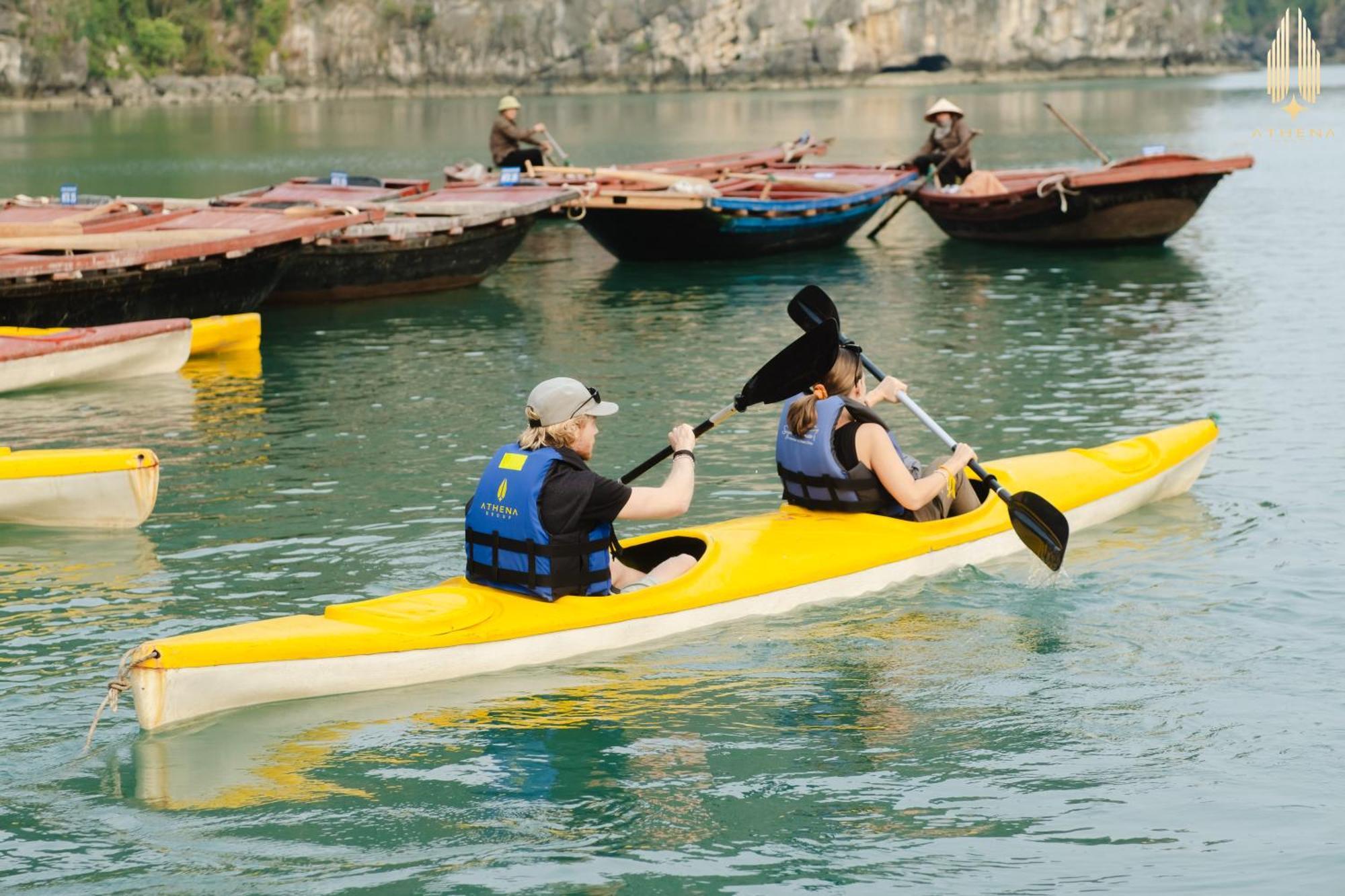 Athena Royal Cruise - Luxury In Halong Bay Ha Long Exterior foto