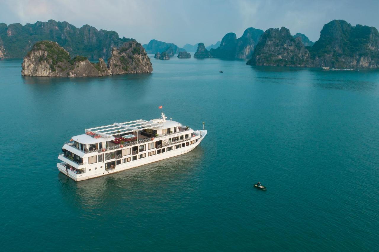 Athena Royal Cruise - Luxury In Halong Bay Ha Long Exterior foto