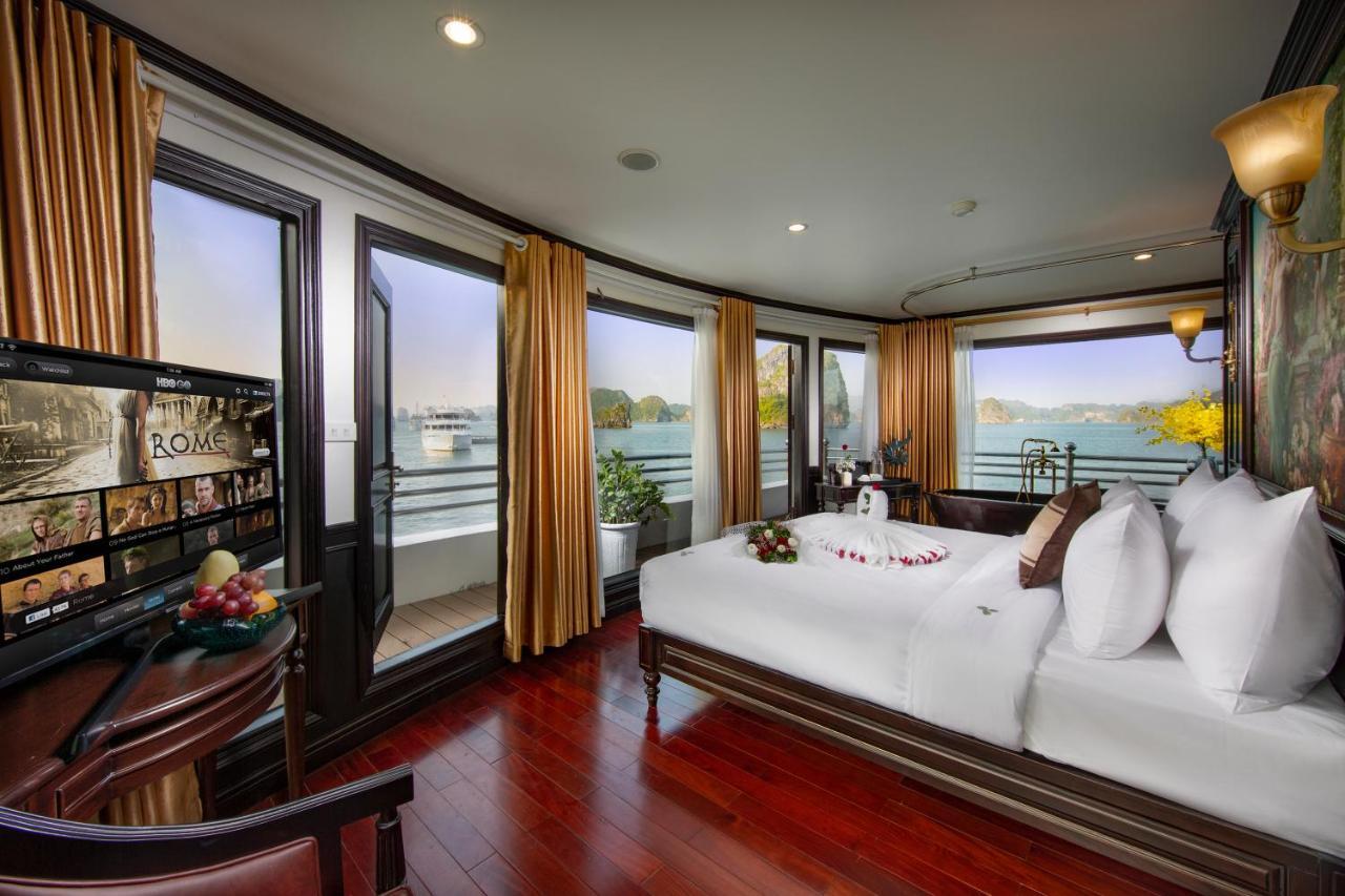 Athena Royal Cruise - Luxury In Halong Bay Ha Long Exterior foto