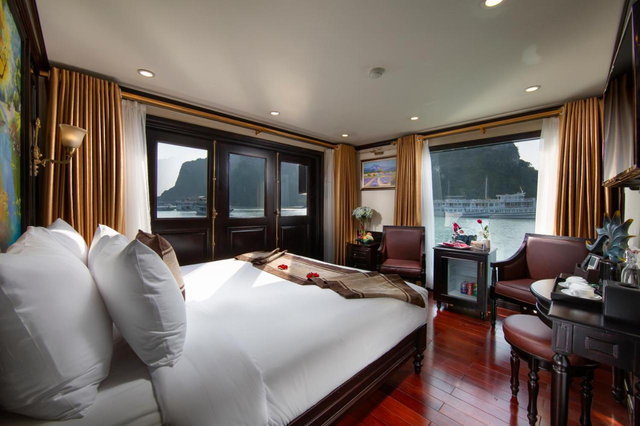 Athena Royal Cruise - Luxury In Halong Bay Ha Long Exterior foto
